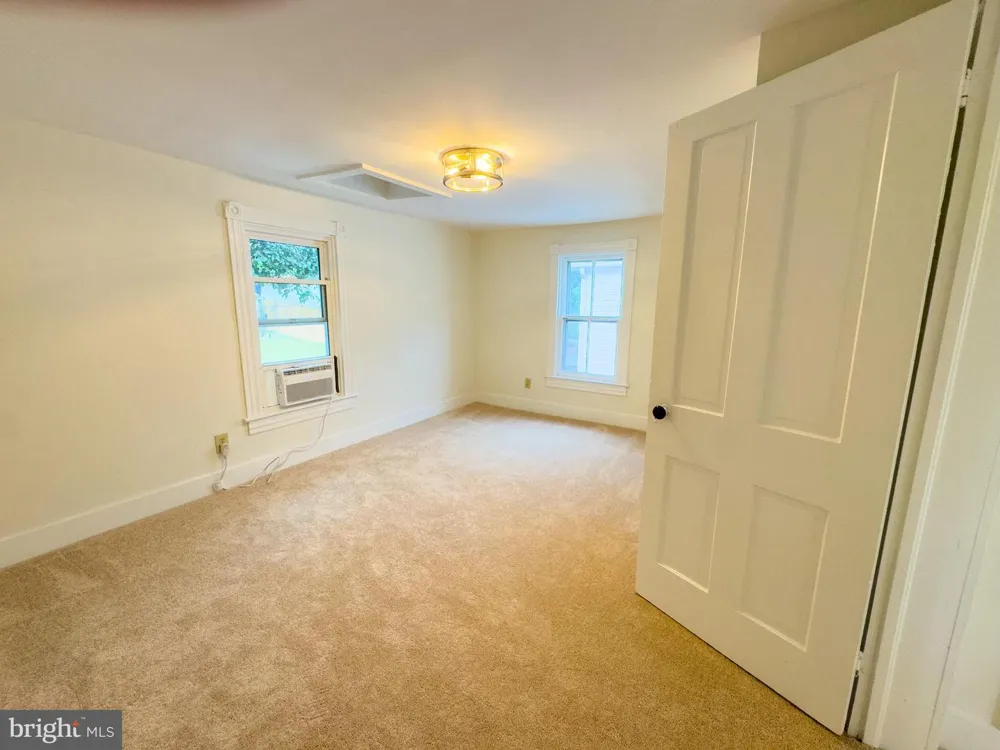 213 W B STREET Brunswick, MD 21716
