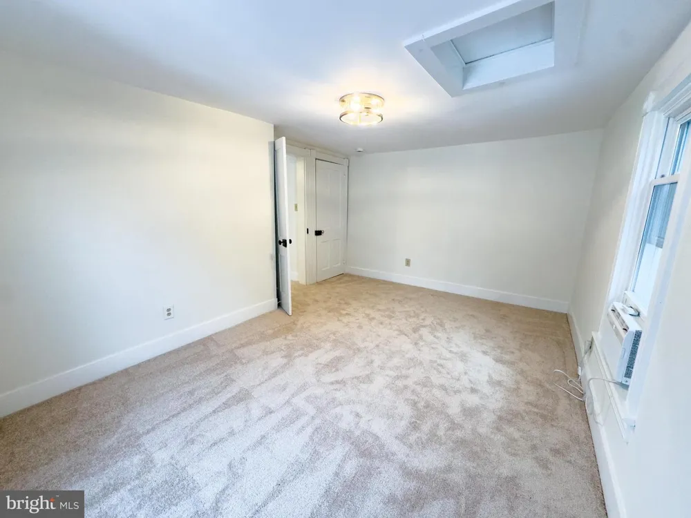 213 W B STREET Brunswick, MD 21716