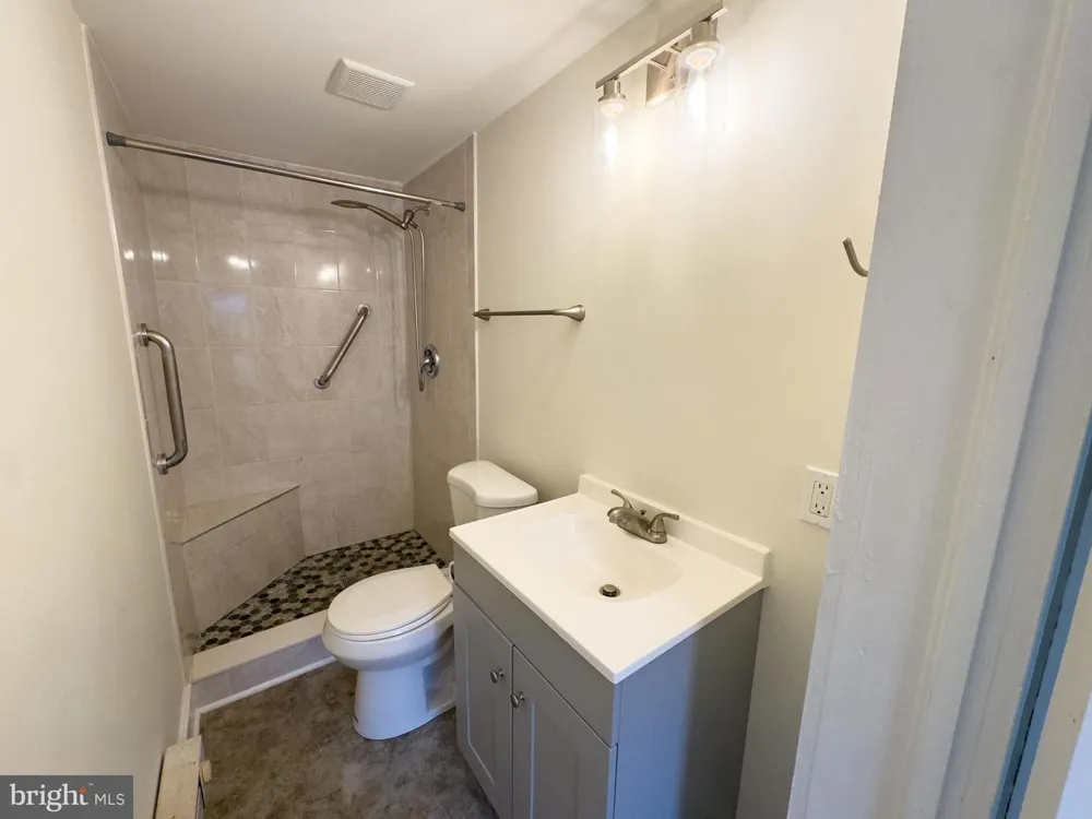 213 W B STREET Brunswick, MD 21716