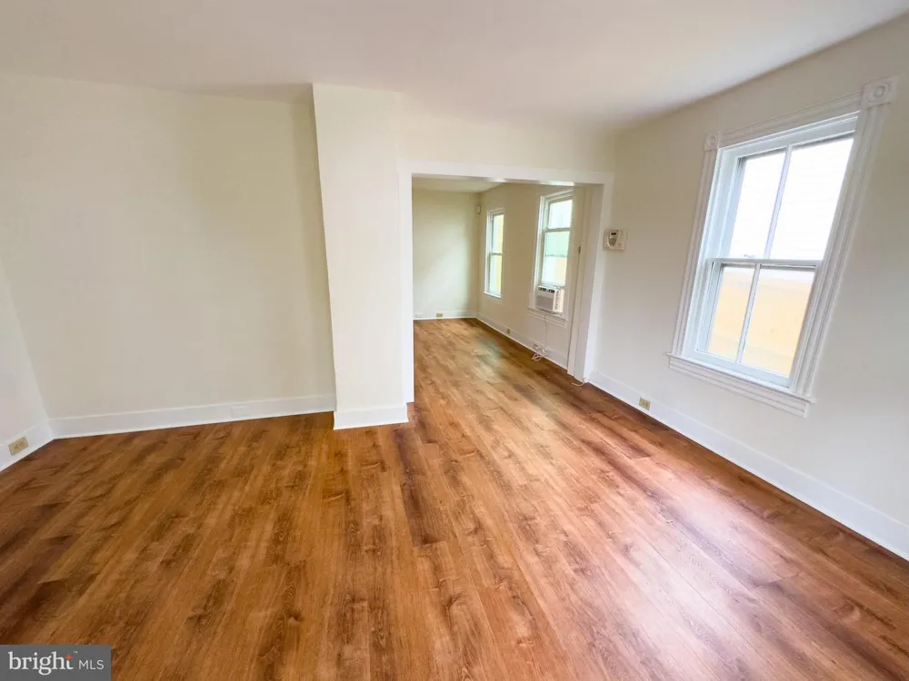 213 W B STREET Brunswick, MD 21716