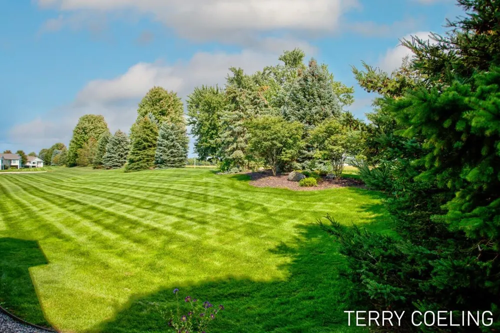 5924 Elmwood Lake Drive Hudsonville, MI 49426