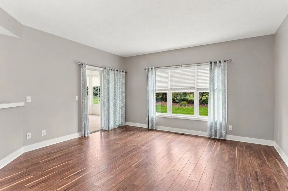 5924 Elmwood Lake Drive Hudsonville, MI 49426