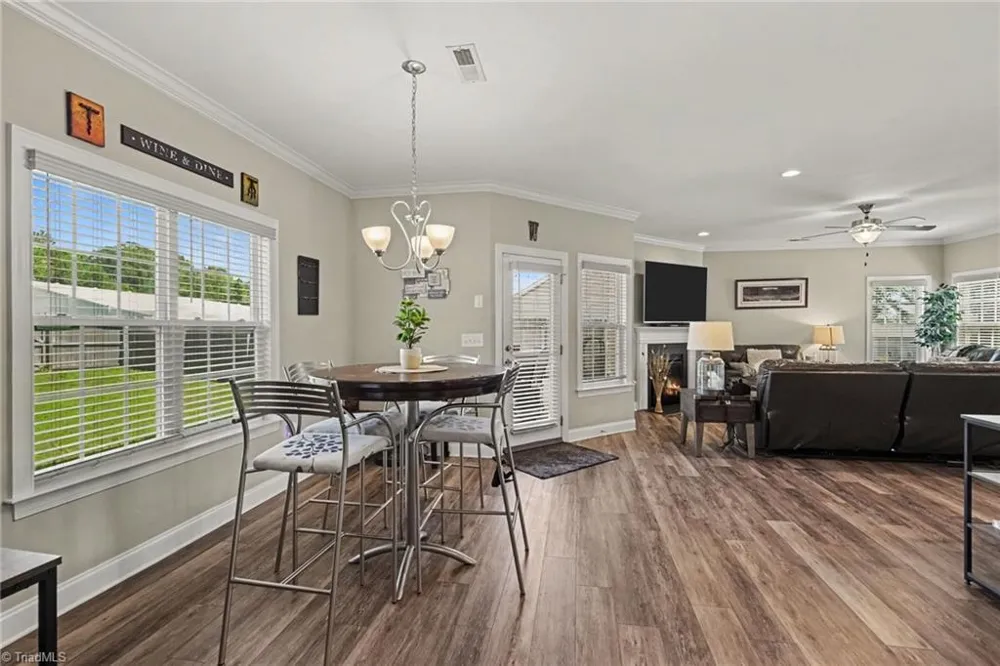 204 Montreat Drive Lexington, NC 27295