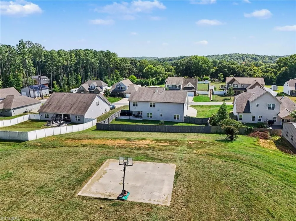 204 Montreat Drive Lexington, NC 27295