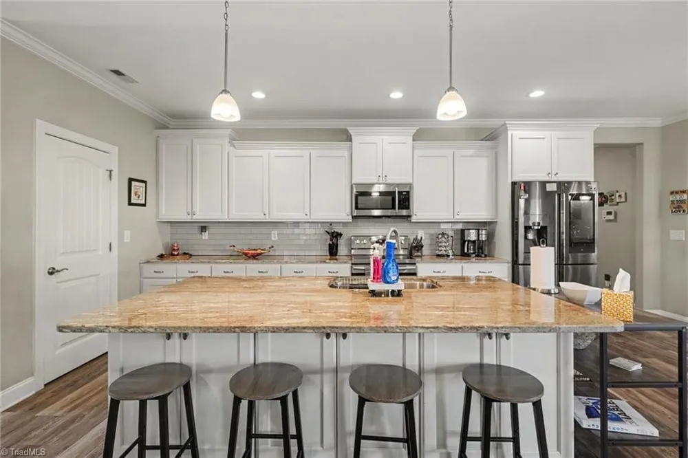204 Montreat Drive Lexington, NC 27295