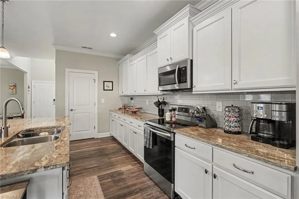 204 Montreat Drive Lexington, NC 27295