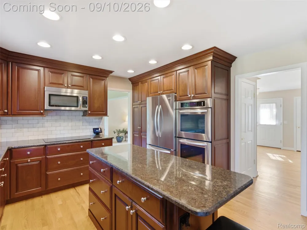 3569 Wedgewood Drive Rochester Hills City, MI 48306