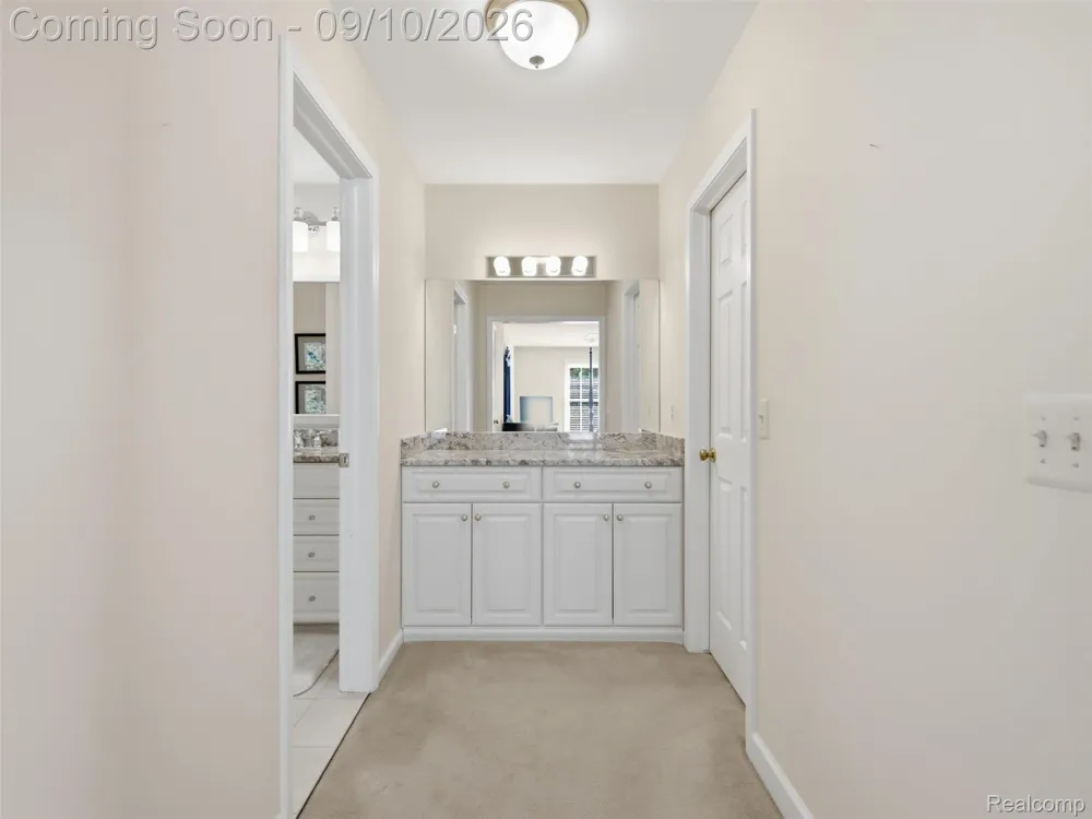 3569 Wedgewood Drive Rochester Hills City, MI 48306