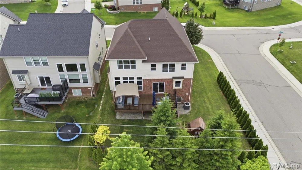 4810 E Stonegate Circle Orion Charter Township, MI 48359