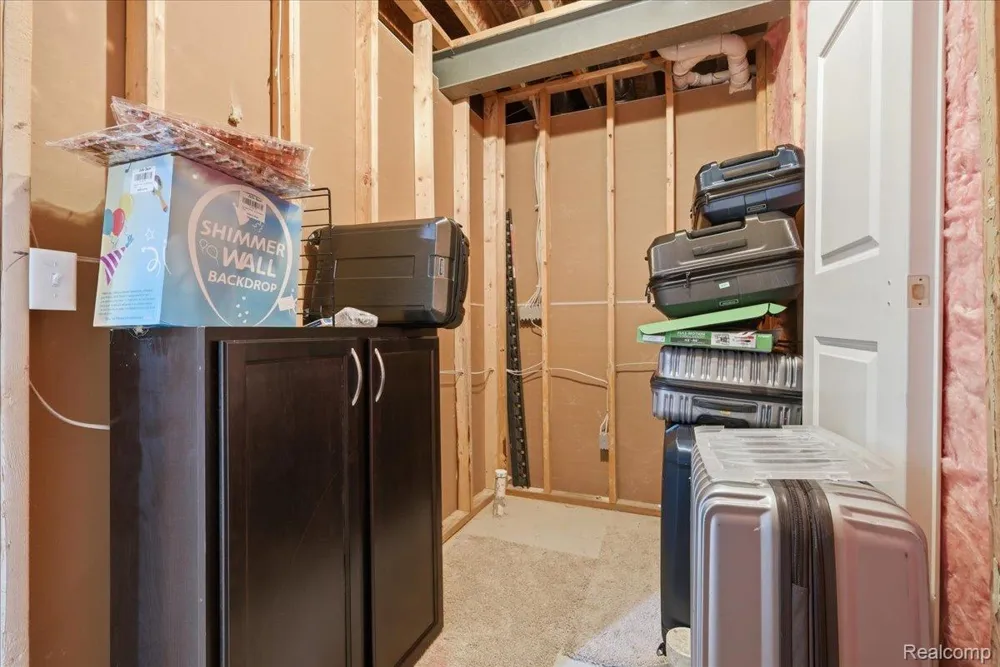 4810 E Stonegate Circle Orion Charter Township, MI 48359