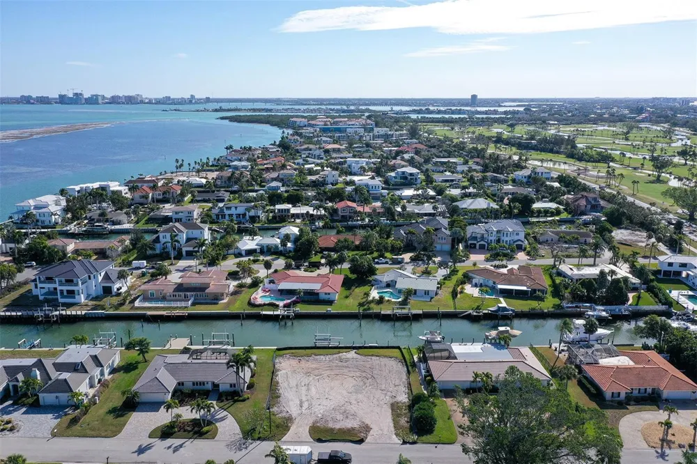 536 GUNWALE LANE Longboat Key, FL 34228