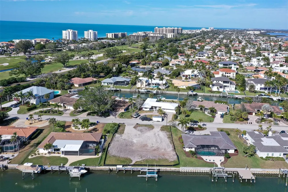536 GUNWALE LANE Longboat Key, FL 34228