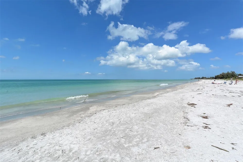 536 GUNWALE LANE Longboat Key, FL 34228