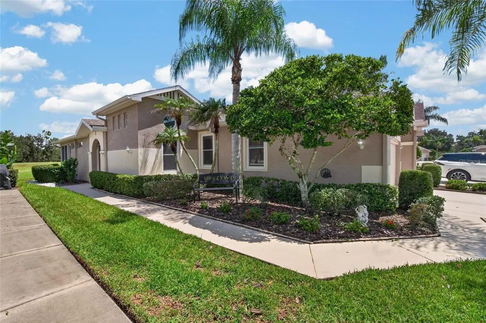 1917 INVERNESS GREENS DRIVE Sun City Center, FL 33573