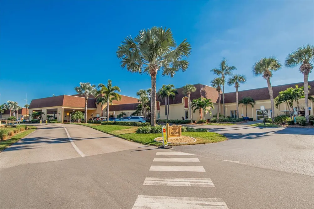 1917 INVERNESS GREENS DRIVE Sun City Center, FL 33573