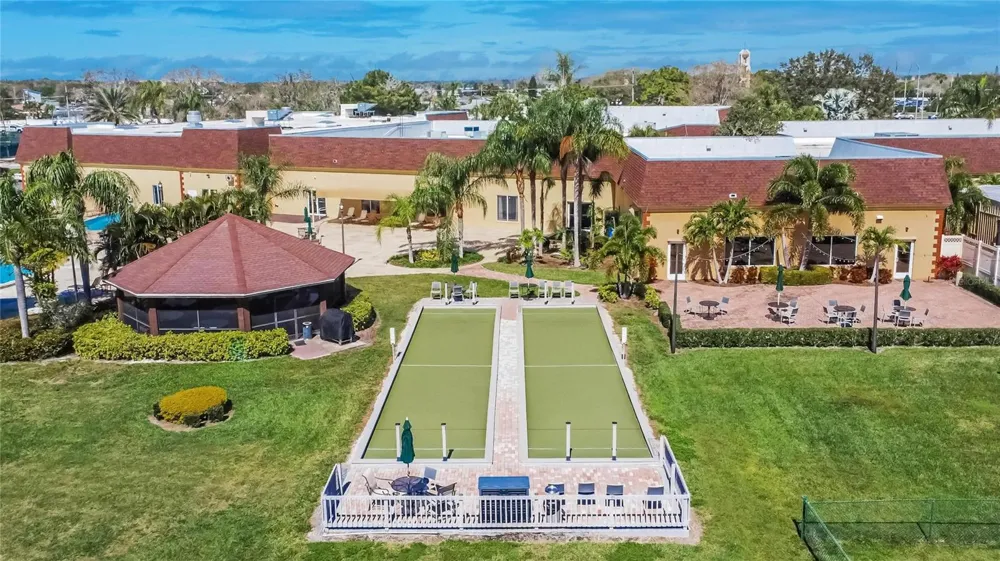 1917 INVERNESS GREENS DRIVE Sun City Center, FL 33573