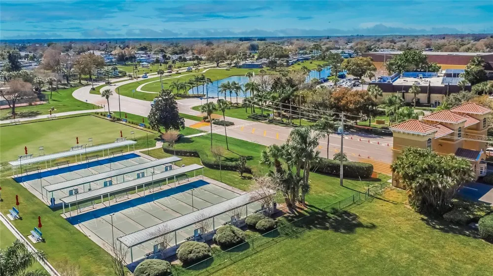 1917 INVERNESS GREENS DRIVE Sun City Center, FL 33573