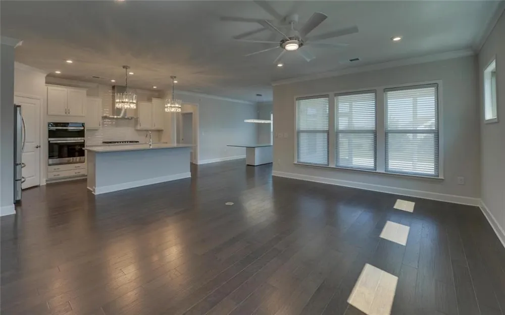 2457 Naples Street Hoschton, GA 30548