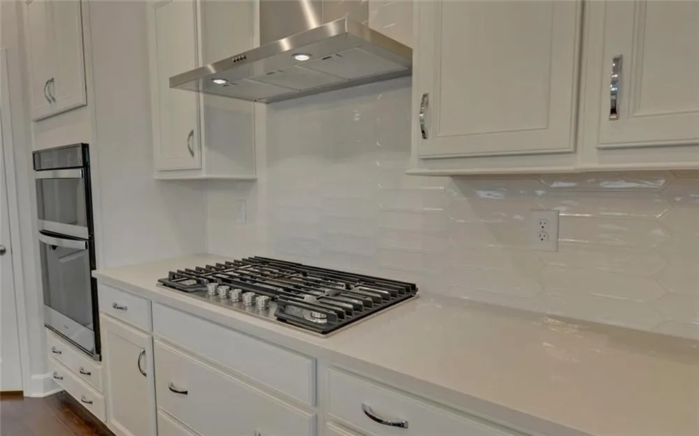 2457 Naples Street Hoschton, GA 30548