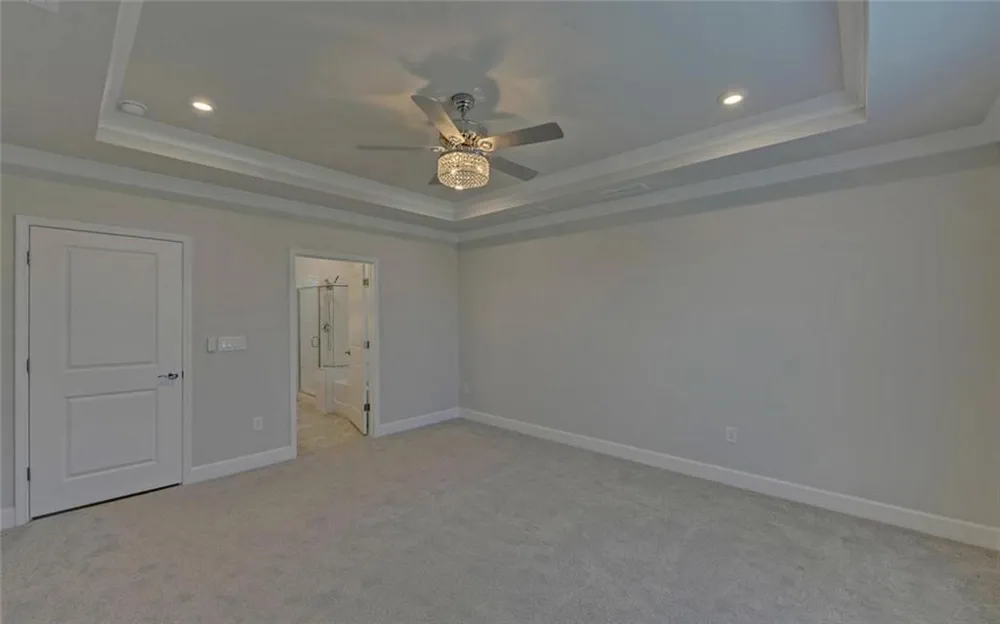 2457 Naples Street Hoschton, GA 30548