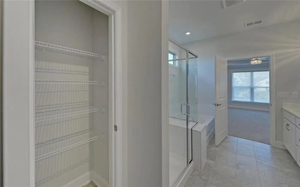 2457 Naples Street Hoschton, GA 30548