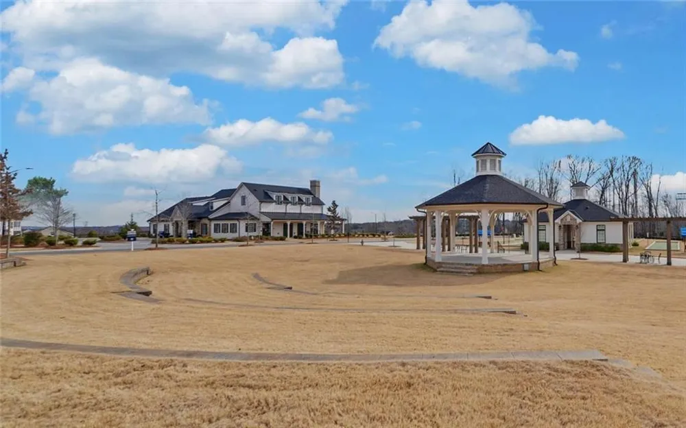 2457 Naples Street Hoschton, GA 30548