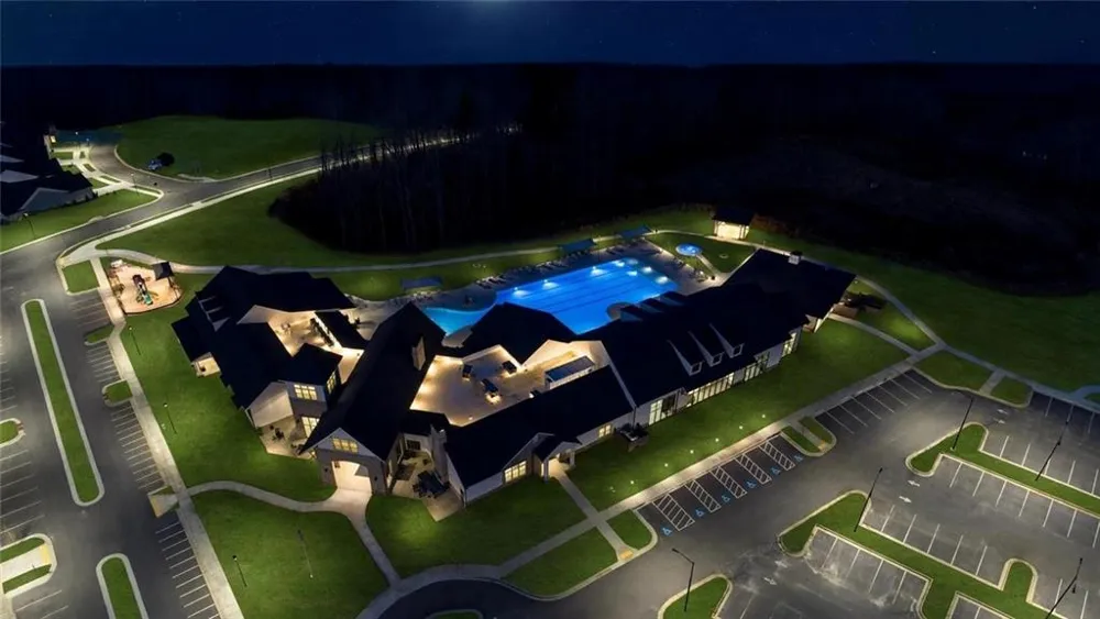 2457 Naples Street Hoschton, GA 30548