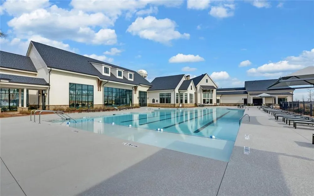 2457 Naples Street Hoschton, GA 30548