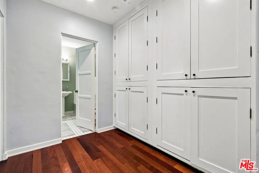 12123 Addison Street Los Angeles, CA 91607