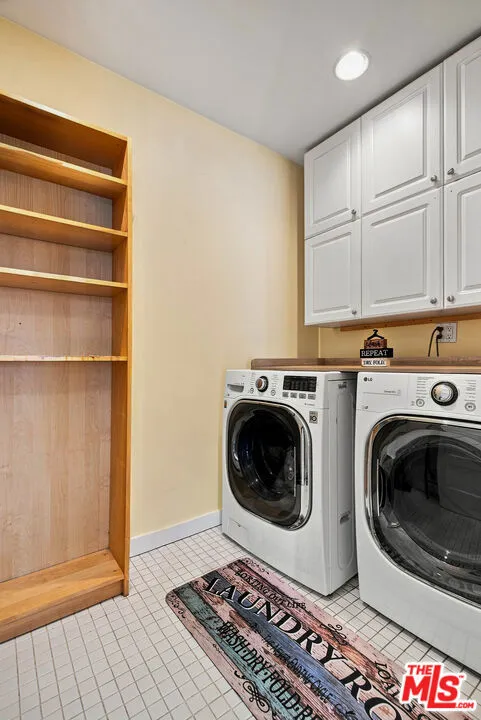 12123 Addison Street Los Angeles, CA 91607
