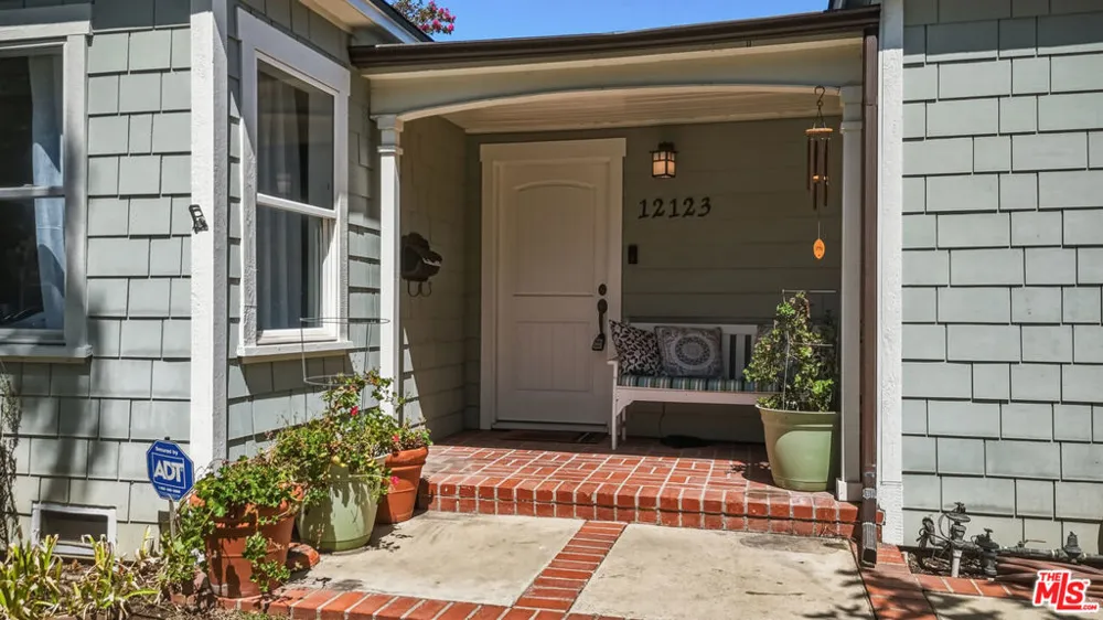 12123 Addison Street Los Angeles, CA 91607
