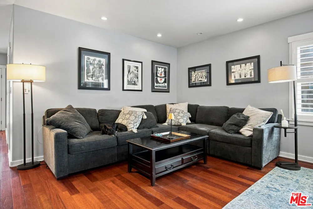 12123 Addison Street Los Angeles, CA 91607