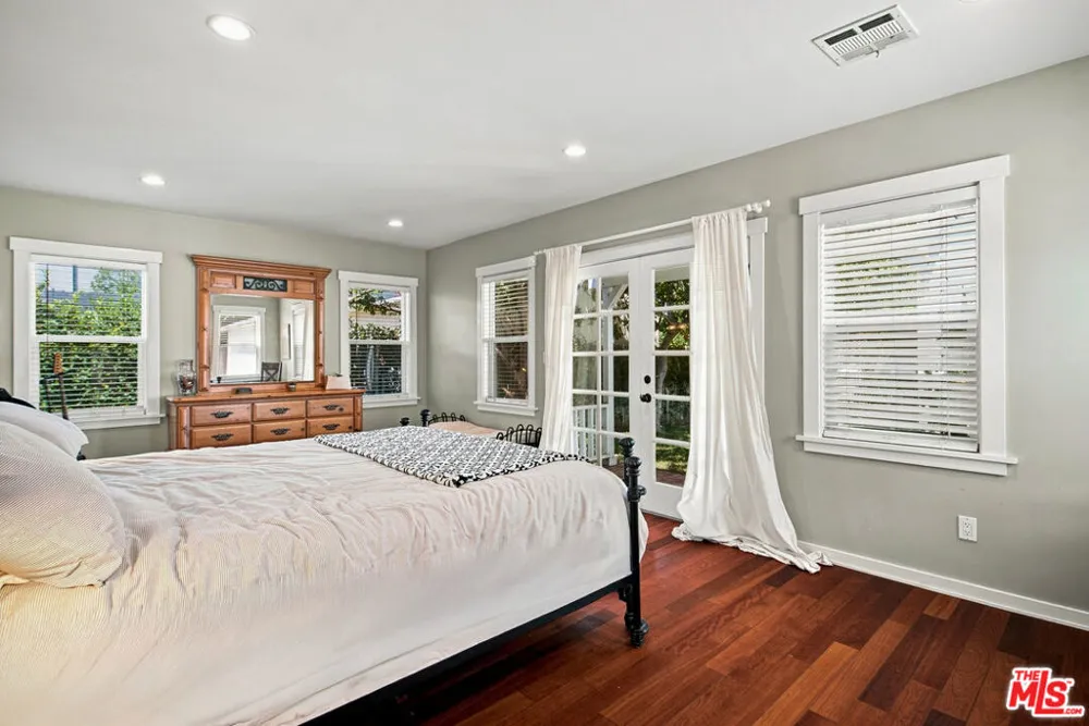 12123 Addison Street Los Angeles, CA 91607