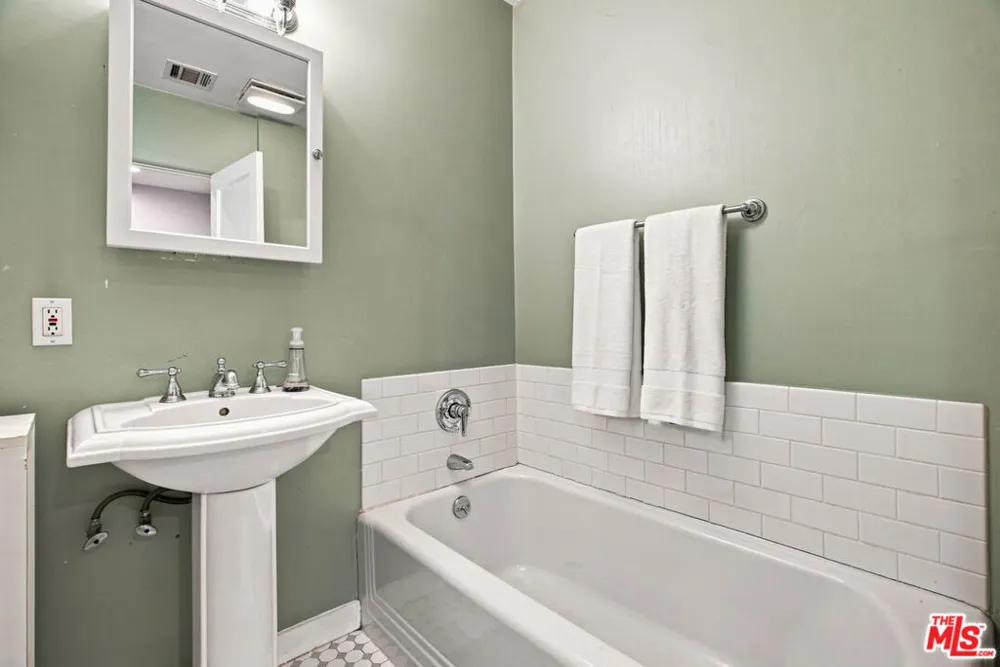12123 Addison Street Los Angeles, CA 91607