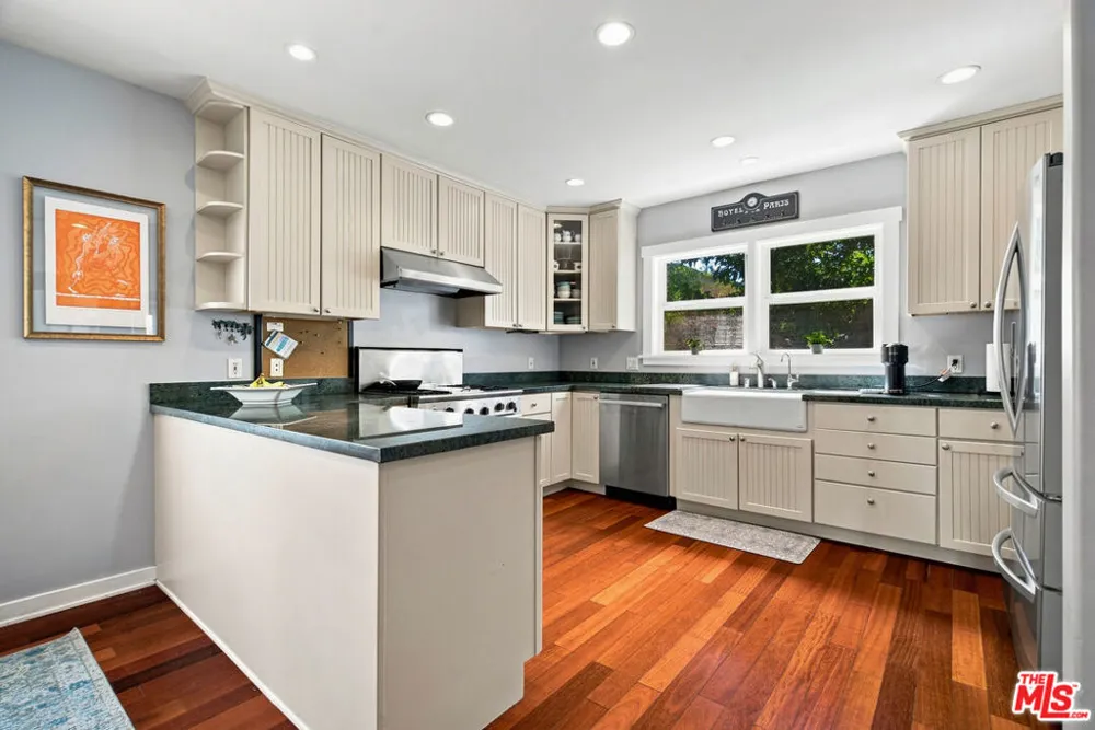 12123 Addison Street Los Angeles, CA 91607