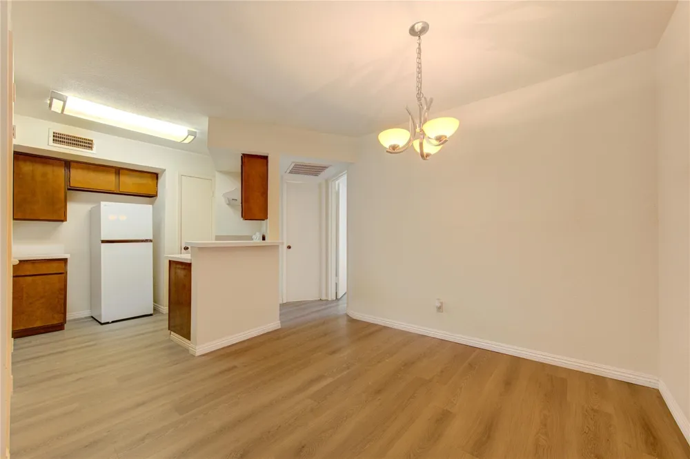 10811 Richmond Avenue #9 Houston, TX 77042