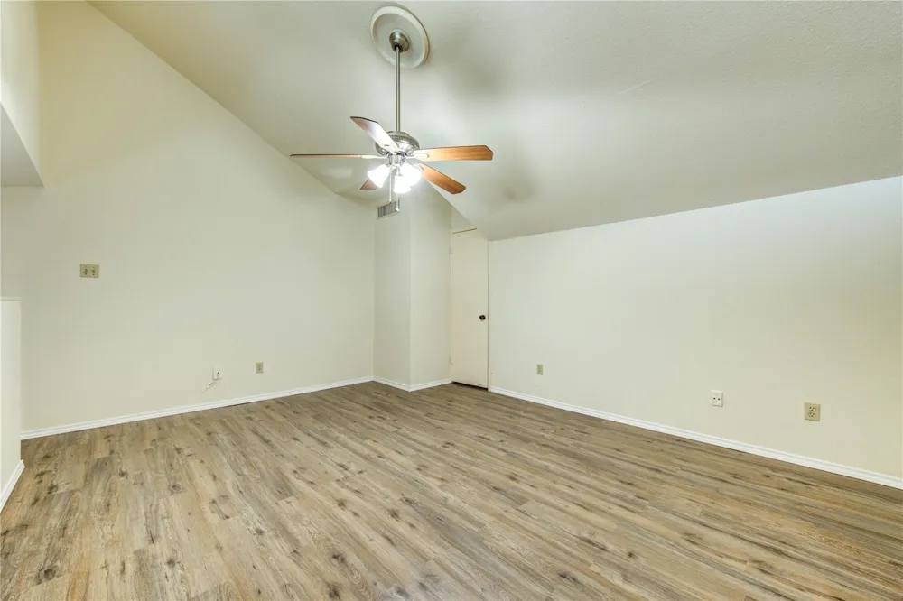 10811 Richmond Avenue #9 Houston, TX 77042