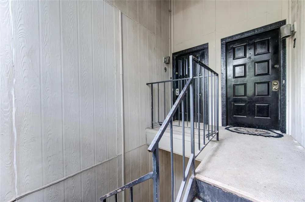 10811 Richmond Avenue #9 Houston, TX 77042
