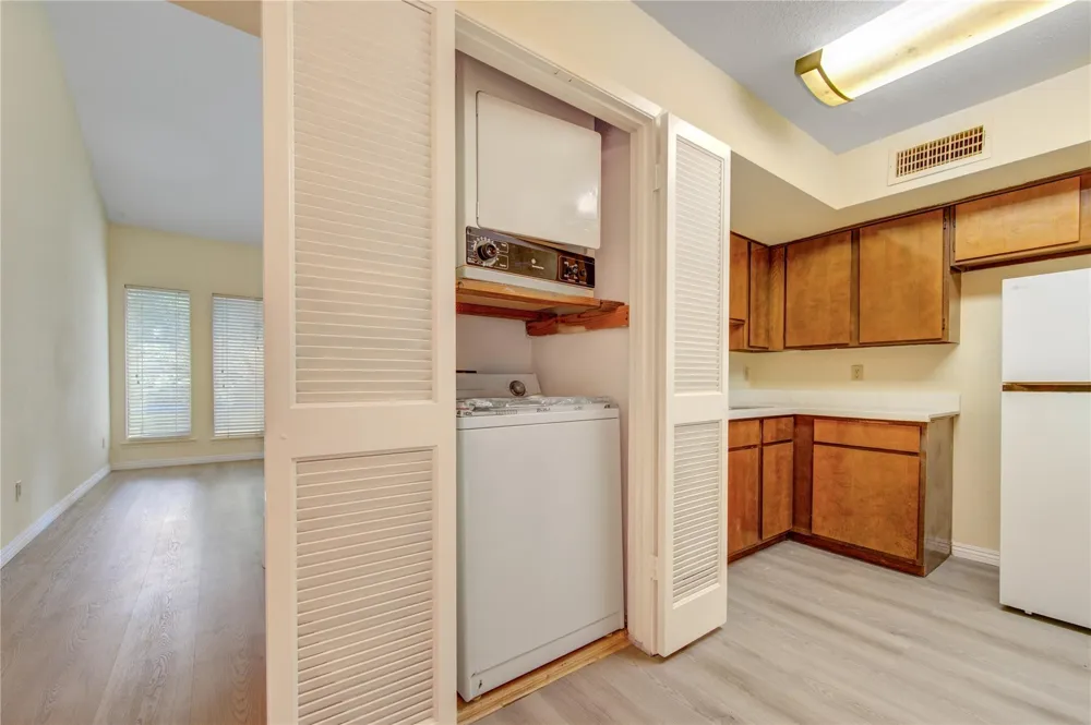 10811 Richmond Avenue #9 Houston, TX 77042