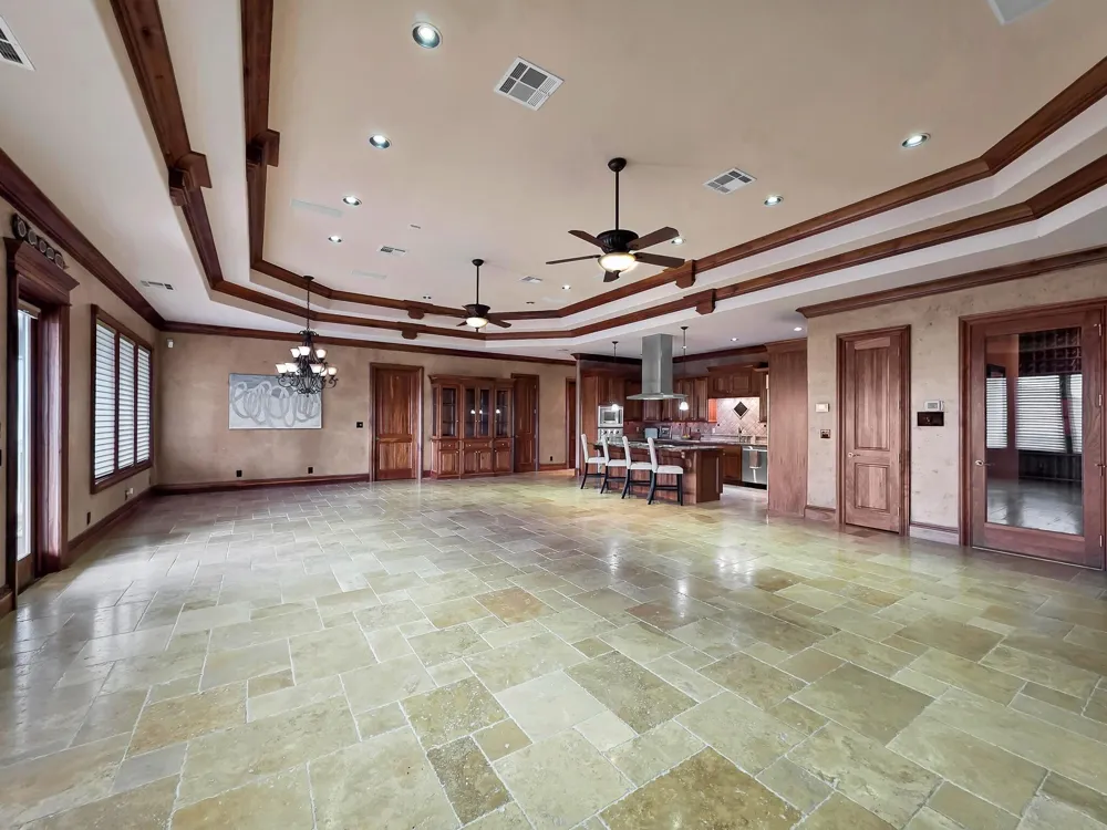 1239 Lagoon Drive Crystal Beach, TX 77650