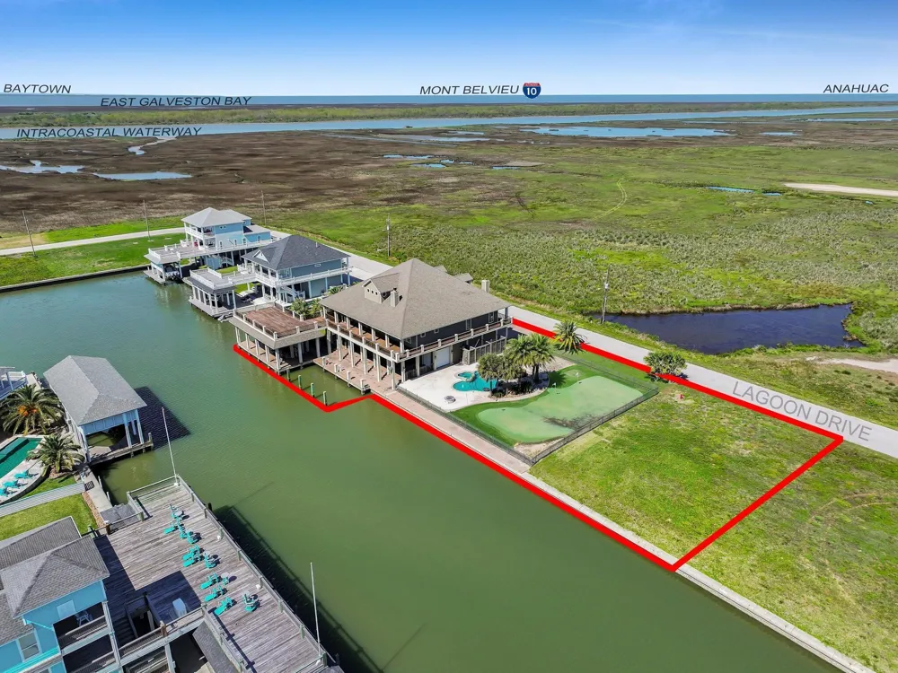1239 Lagoon Drive Crystal Beach, TX 77650
