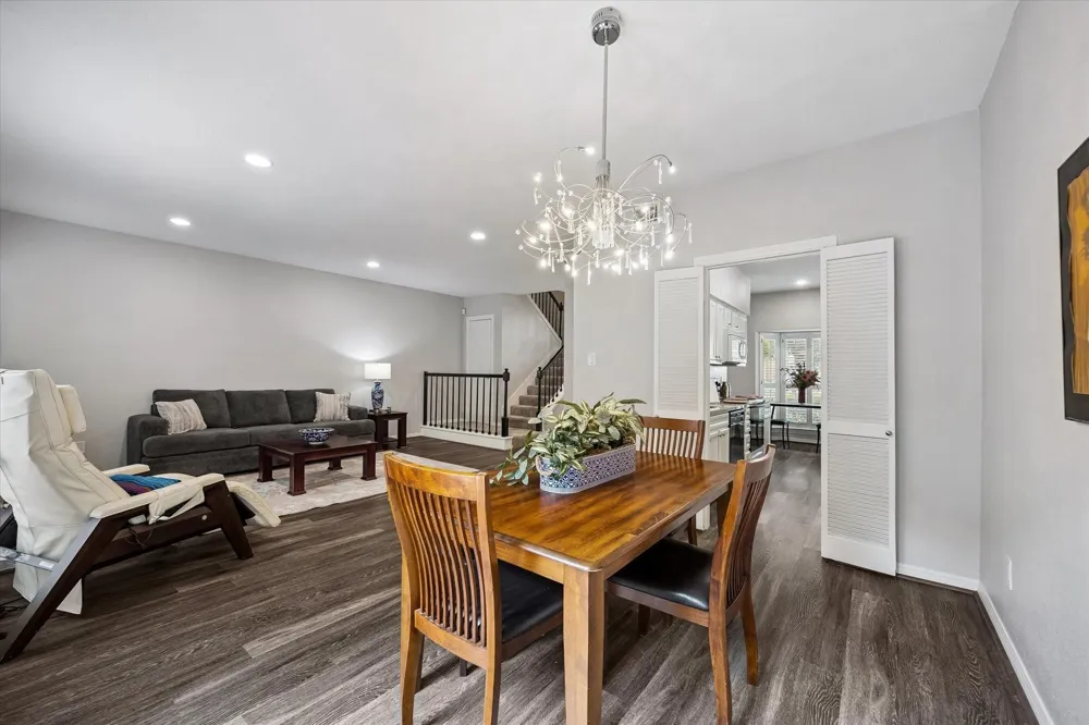 701 Bering Drive #1001 Houston, TX 77057