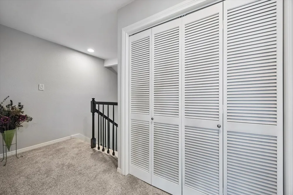 701 Bering Drive #1001 Houston, TX 77057