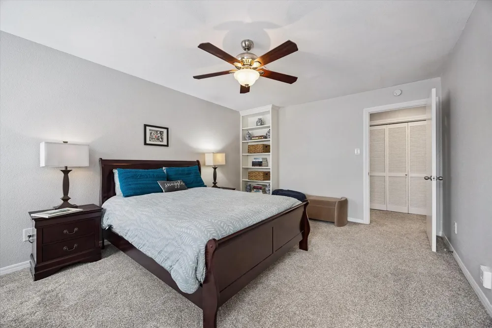 701 Bering Drive #1001 Houston, TX 77057