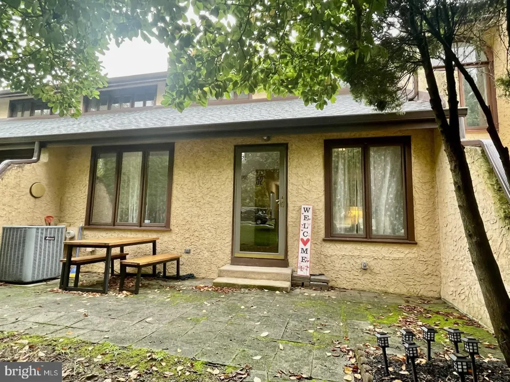 301 BROWNING LANE #52 Cherry Hill, NJ 08003