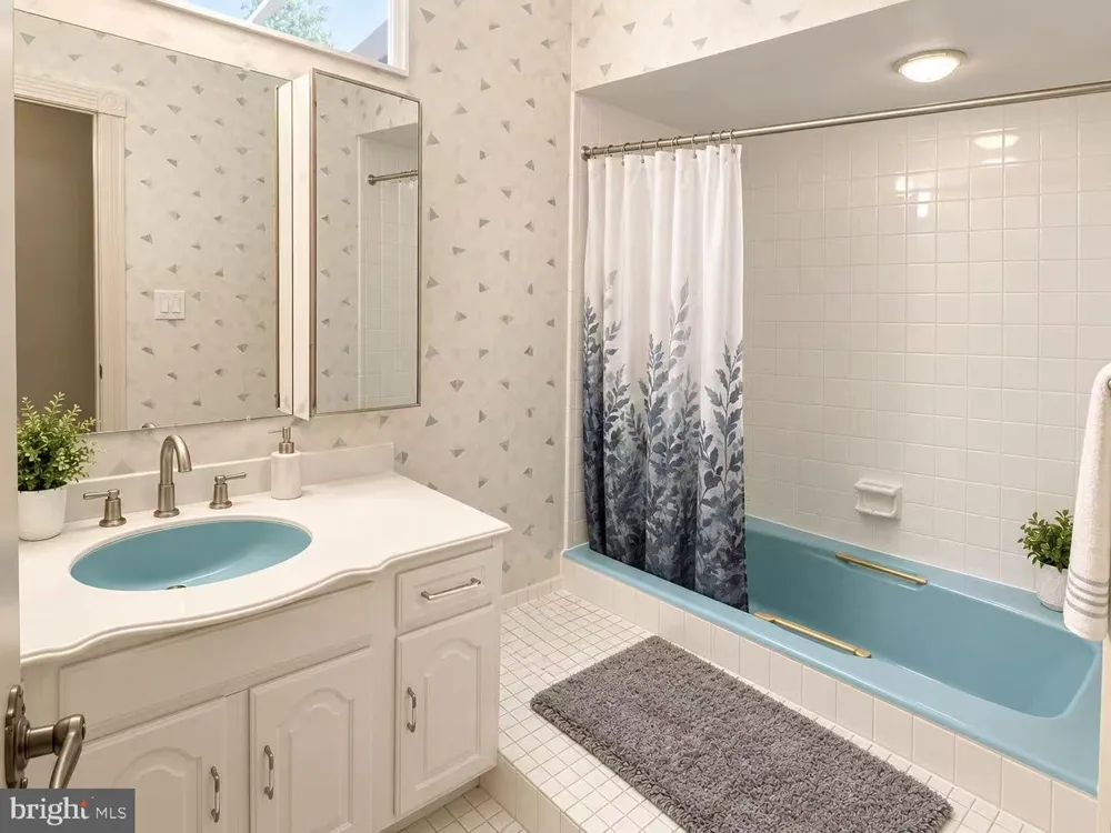 301 BROWNING LANE #52 Cherry Hill, NJ 08003