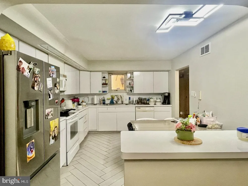 301 BROWNING LANE #52 Cherry Hill, NJ 08003