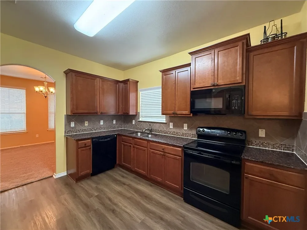 302 Sandra Sue Drive Killeen, TX 76542