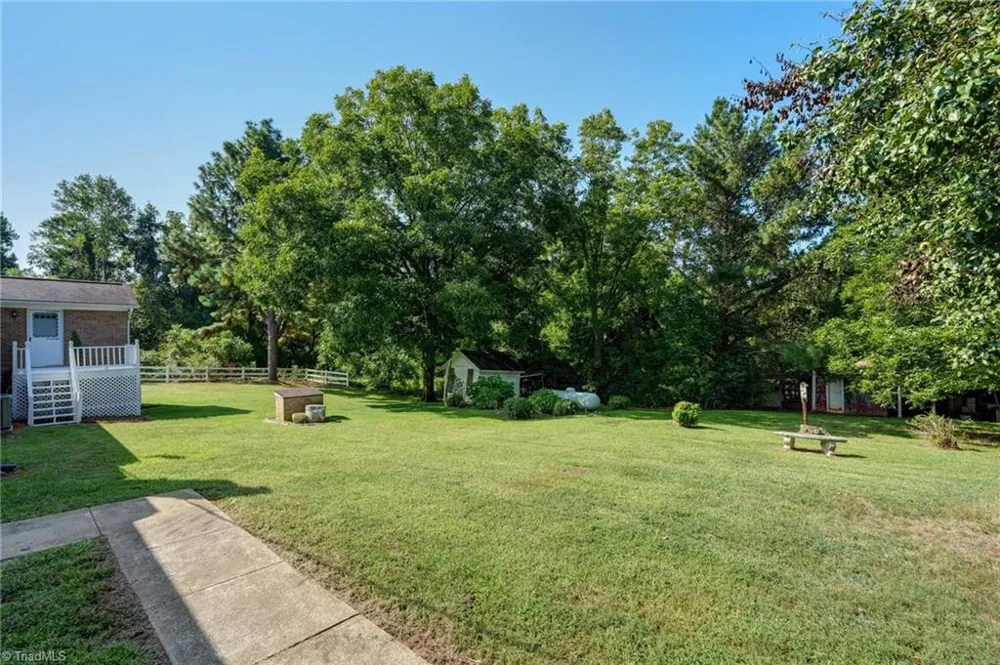 2036 Camp Springs Road Reidsville, NC 27320