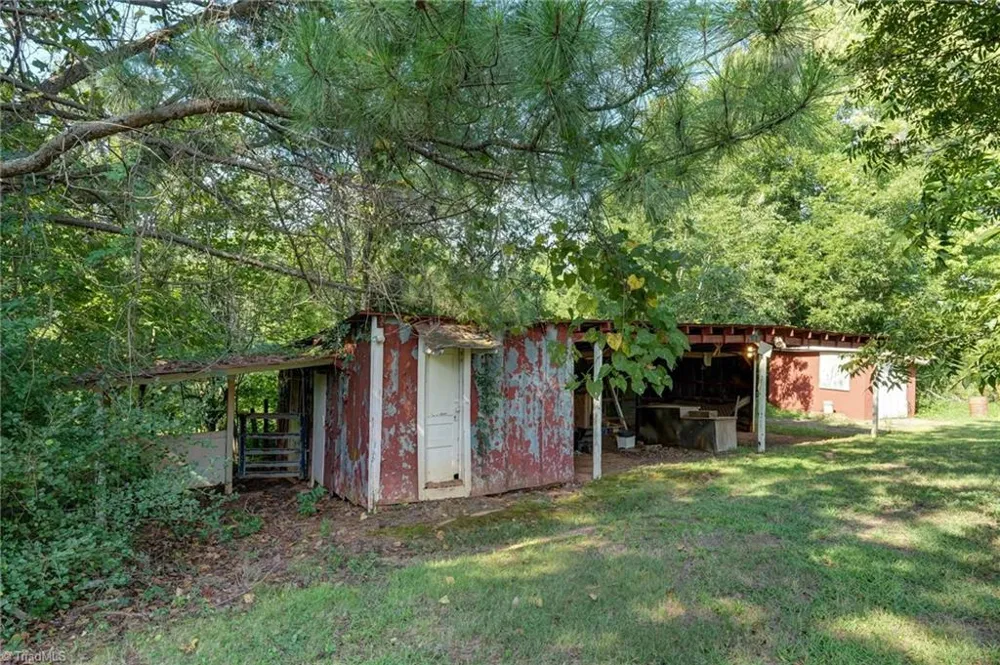2036 Camp Springs Road Reidsville, NC 27320